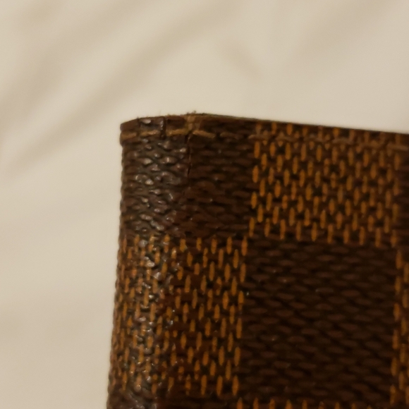 LOUIS VUITTON IPHONE 5 CASE AND CARD HOLDER - Picture 4 of 7